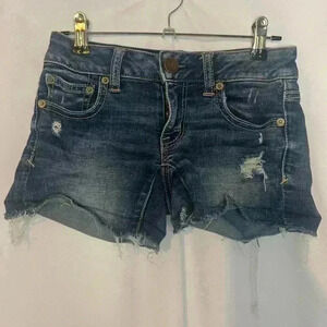 American Eagle Juniors distressed Jean shorts